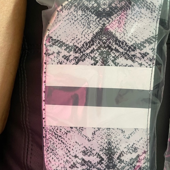 Neoprene make up bags. Perfect with some of the matching pattern neoprene bags. - Picture 5 of 5